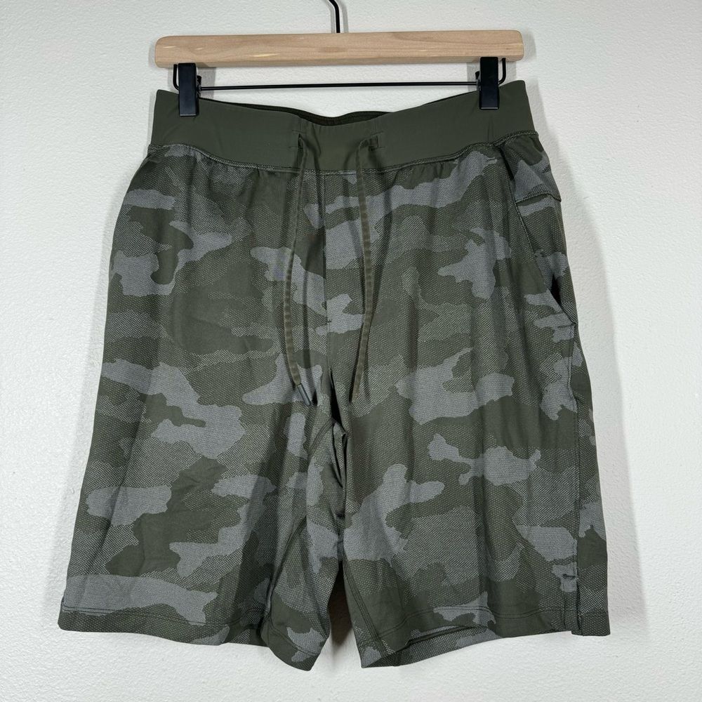 Lululemon T.H.E. Short 9" *Liner Variegated Mesh Camo Max Dark Olive Size Medium